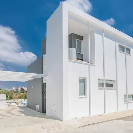 Villa Blue Pearl 2 Protarász