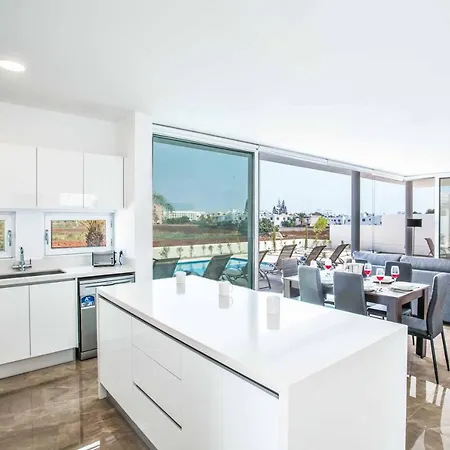 Villa Blue Pearl 2 *